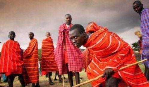 藏族夫妻吃瓜视频大全,藏族夫妻甜蜜吃瓜瞬间,尽展民族特色生活画卷